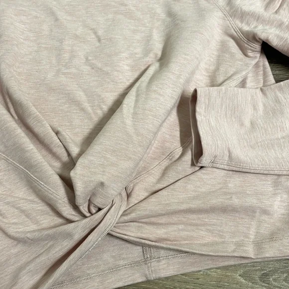 Lululemon Tuck & Gather Pullover - Size 6 - Picture 2 of 12